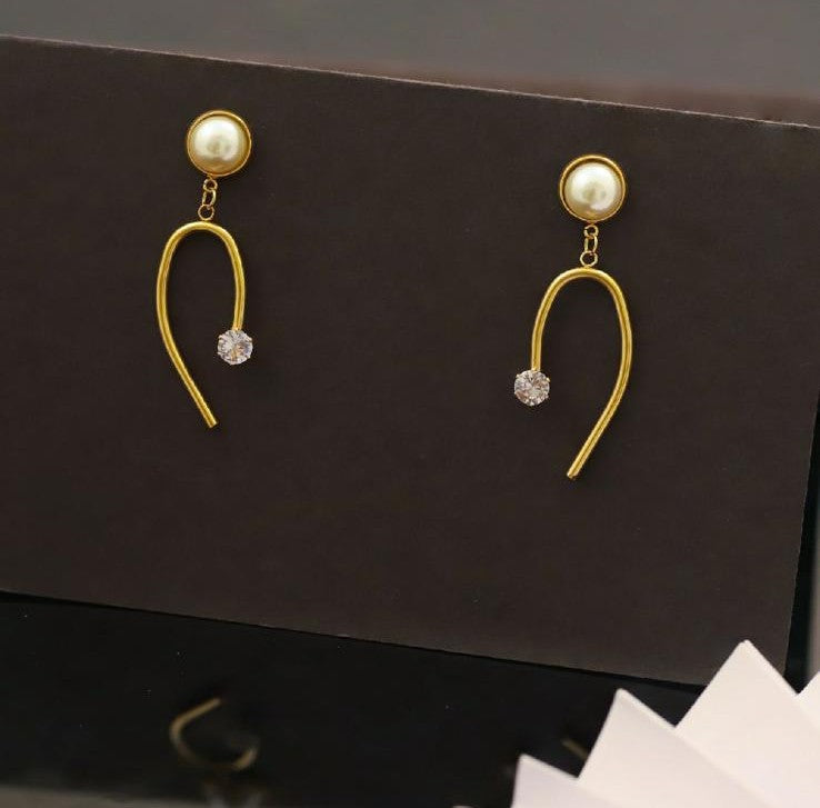 22K Gold Plated Single Stone Earrings | Curved Arc Line Design | Premium Stainless Steel | Luxury Fashion Jewellery