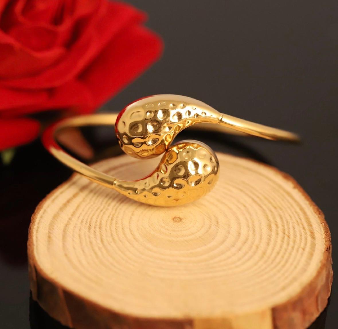 22k Gold-Plated Adjustable Bracelet – Anti-Tarnish Stainless Steel