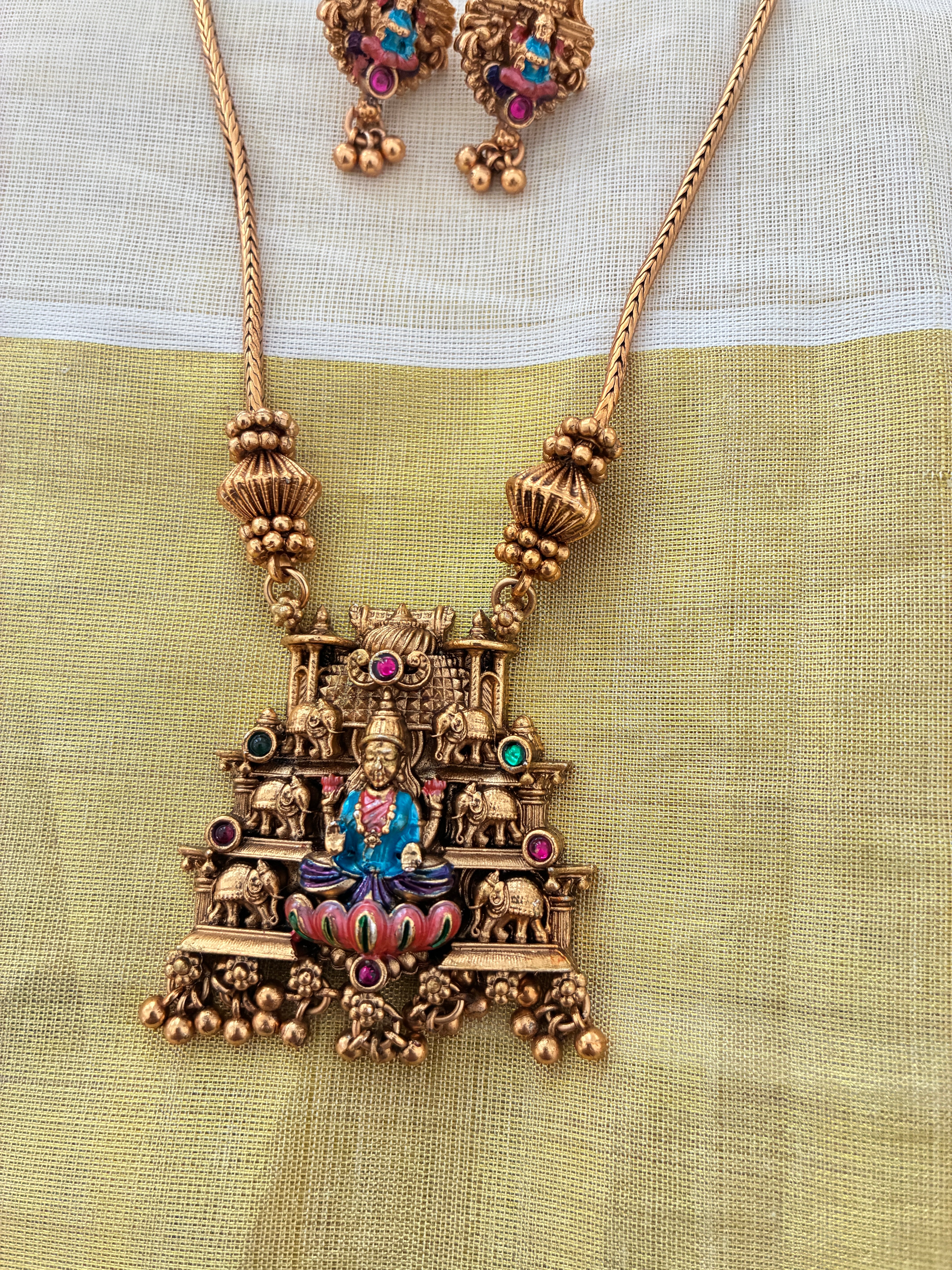Sampatkarini Necklace and Earrings Set – Traditional Temple Jewelry