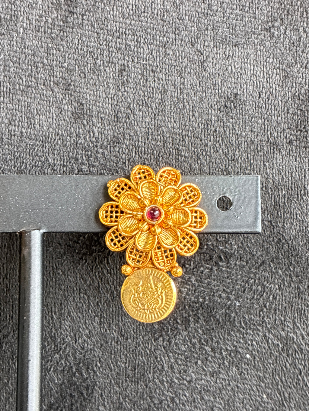 Champaka Kasu Necklace – Traditional Temple Style Jewelry