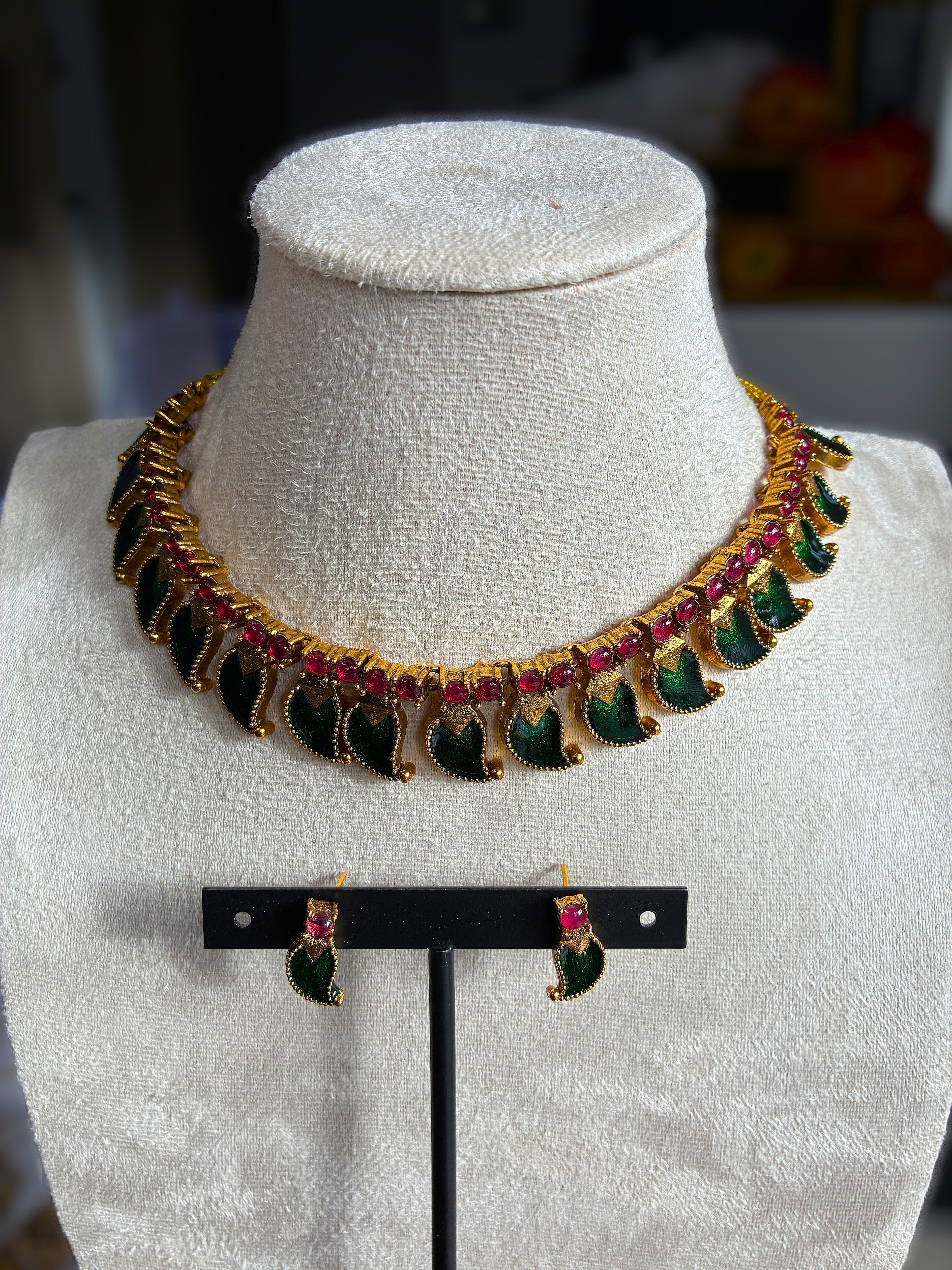 Radha Traditional Necklace – South Indian Temple Style Jewelry