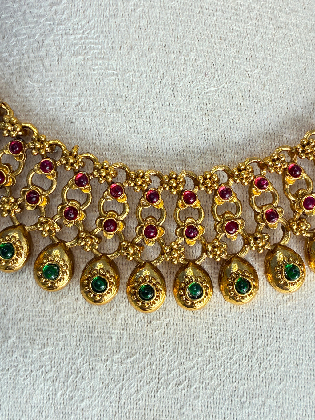 Srishti Necklace – Traditional Temple Style Ethnic Jewelry