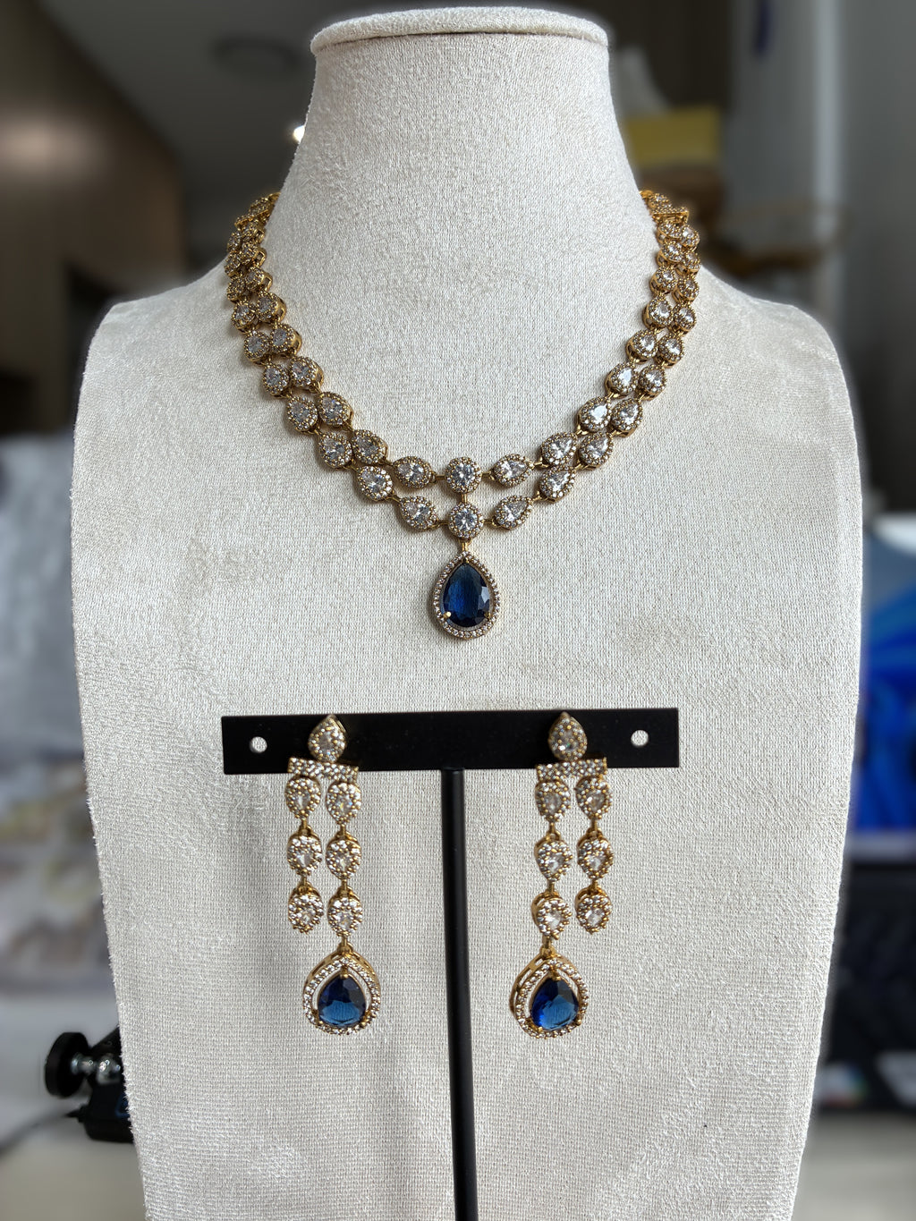 Premium Kritika Traditional Necklace and Earrings Set