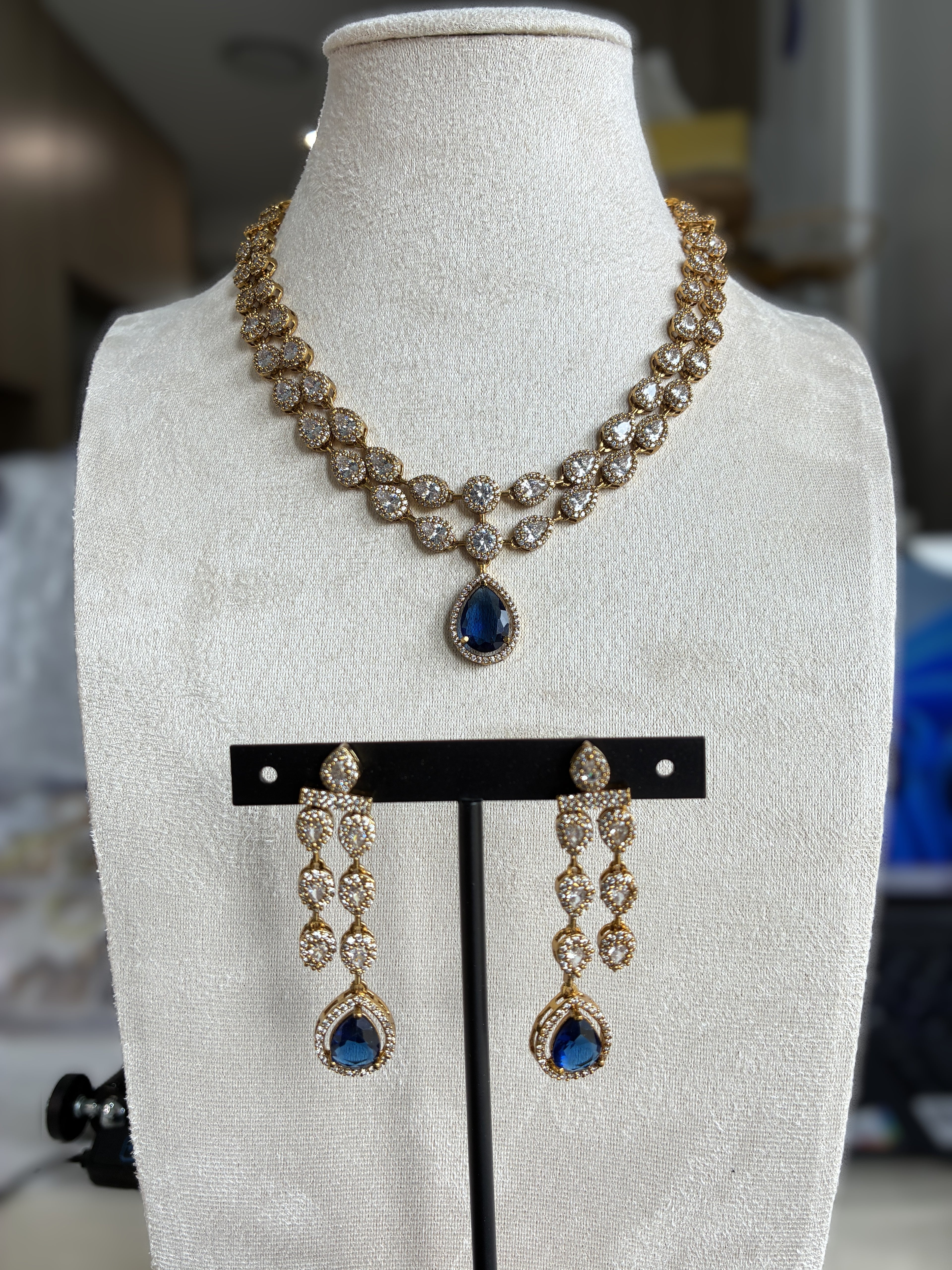 Premium Kritika Traditional Necklace and Earrings Set