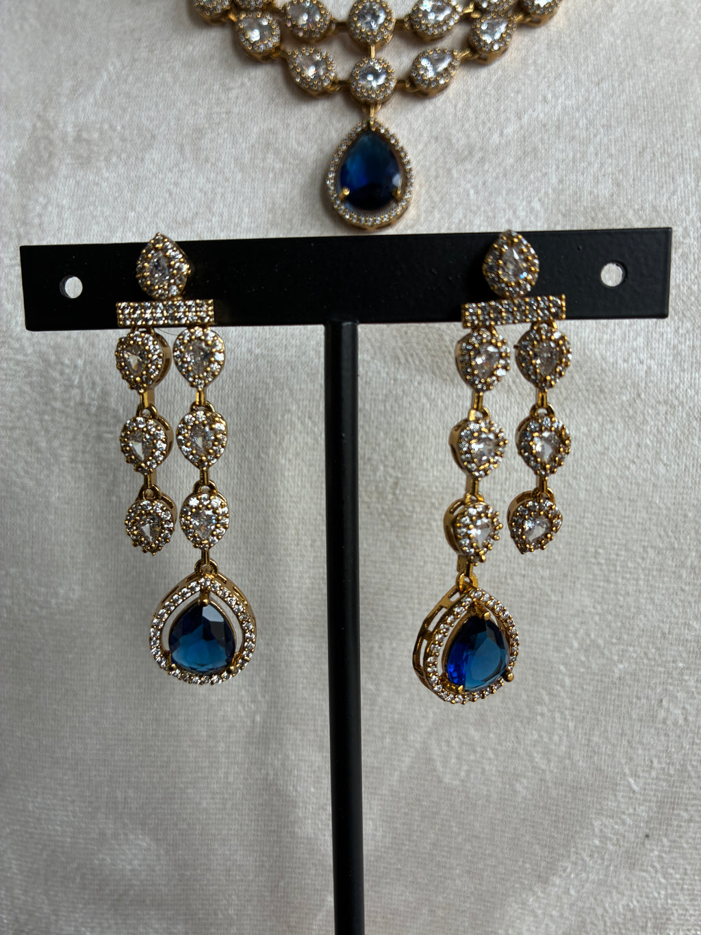 Premium Kritika Traditional Necklace and Earrings Set
