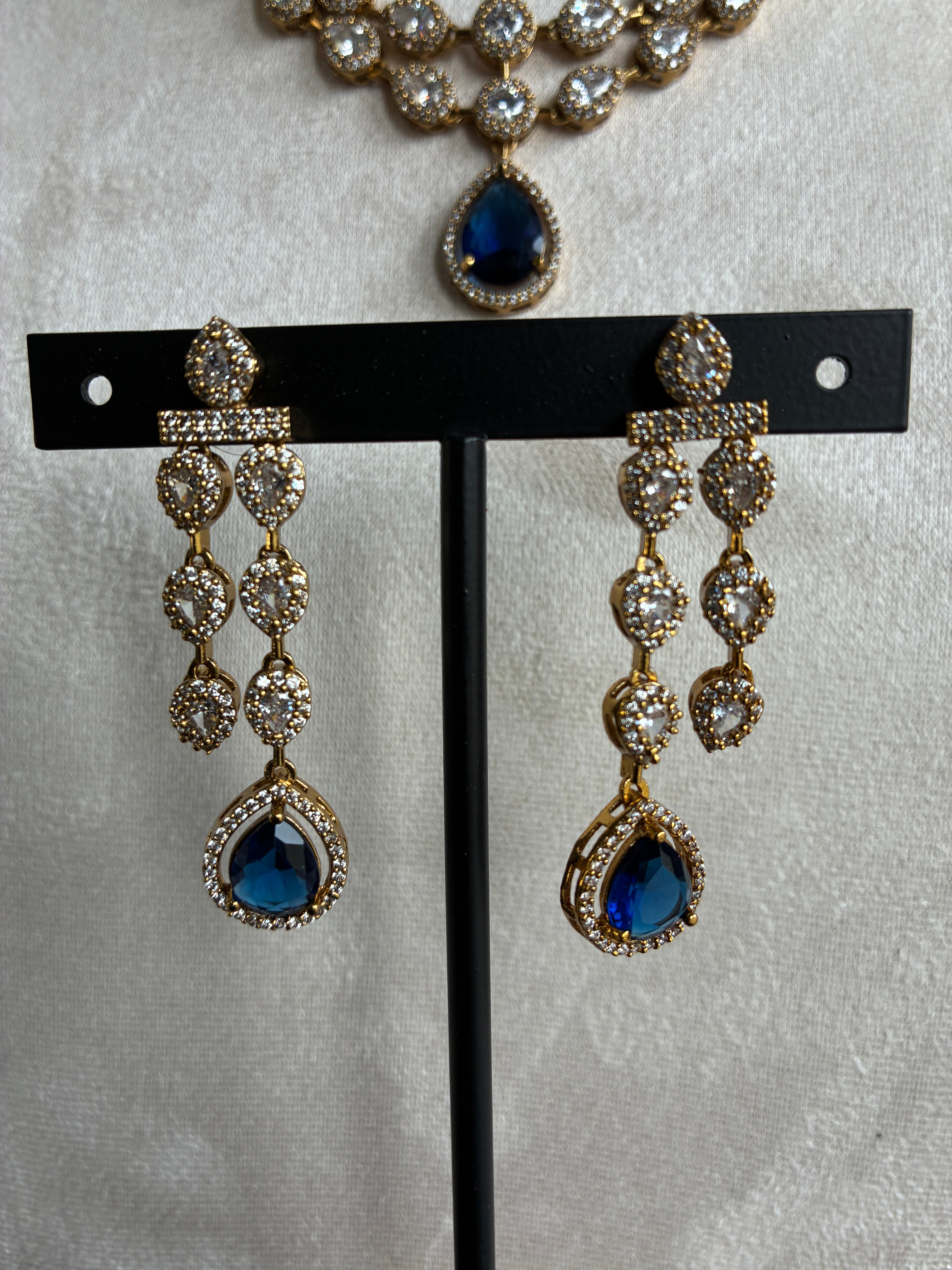 Premium Kritika Traditional Necklace and Earrings Set