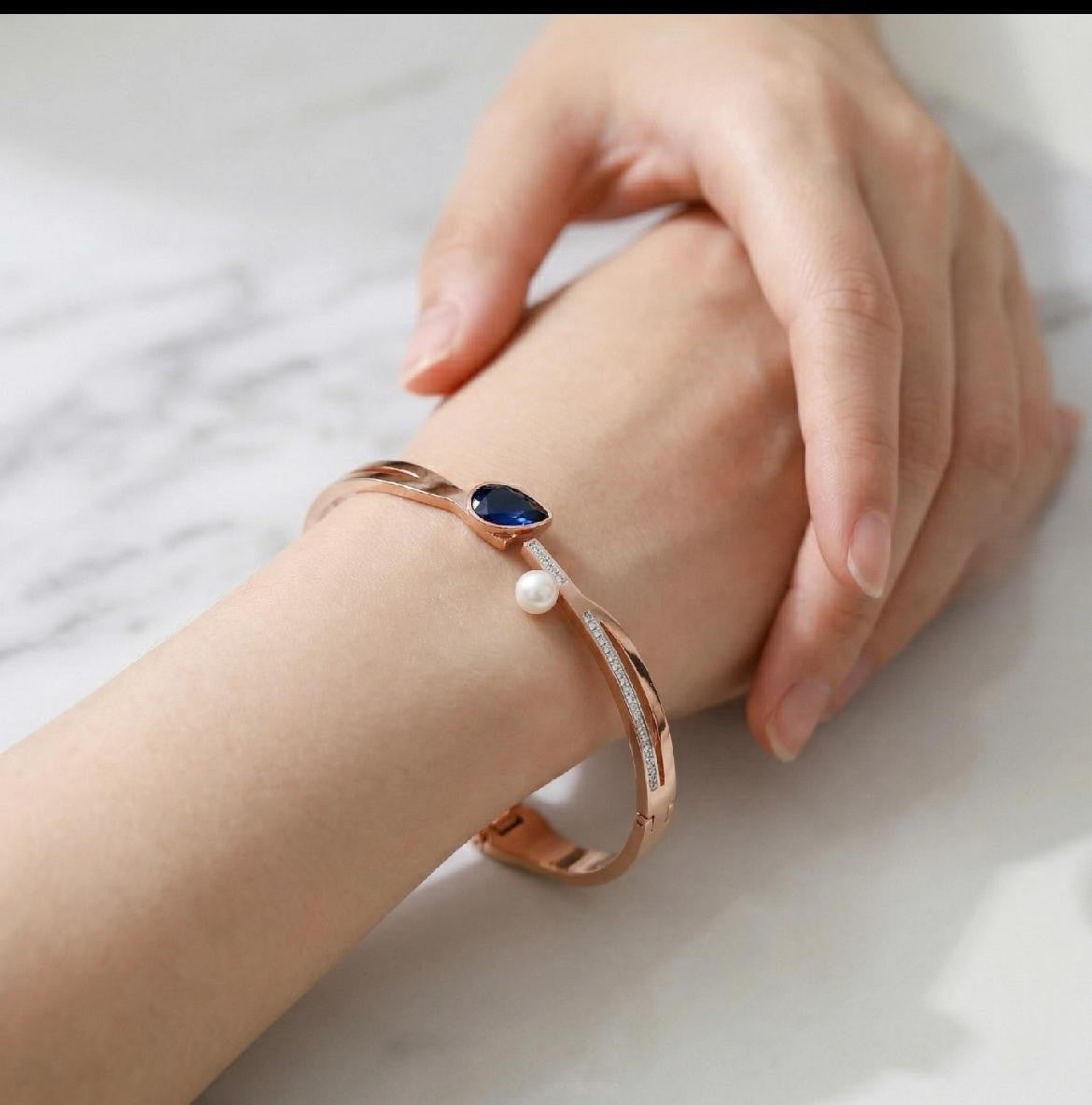 Blue Stone Pearl Anti Tarnish Bracelet – Stainless Steel Elegant Jewelry
