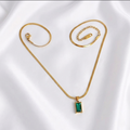 Green Stone Anti Tarnish Pendant – Stainless Steel Elegant Jewelry