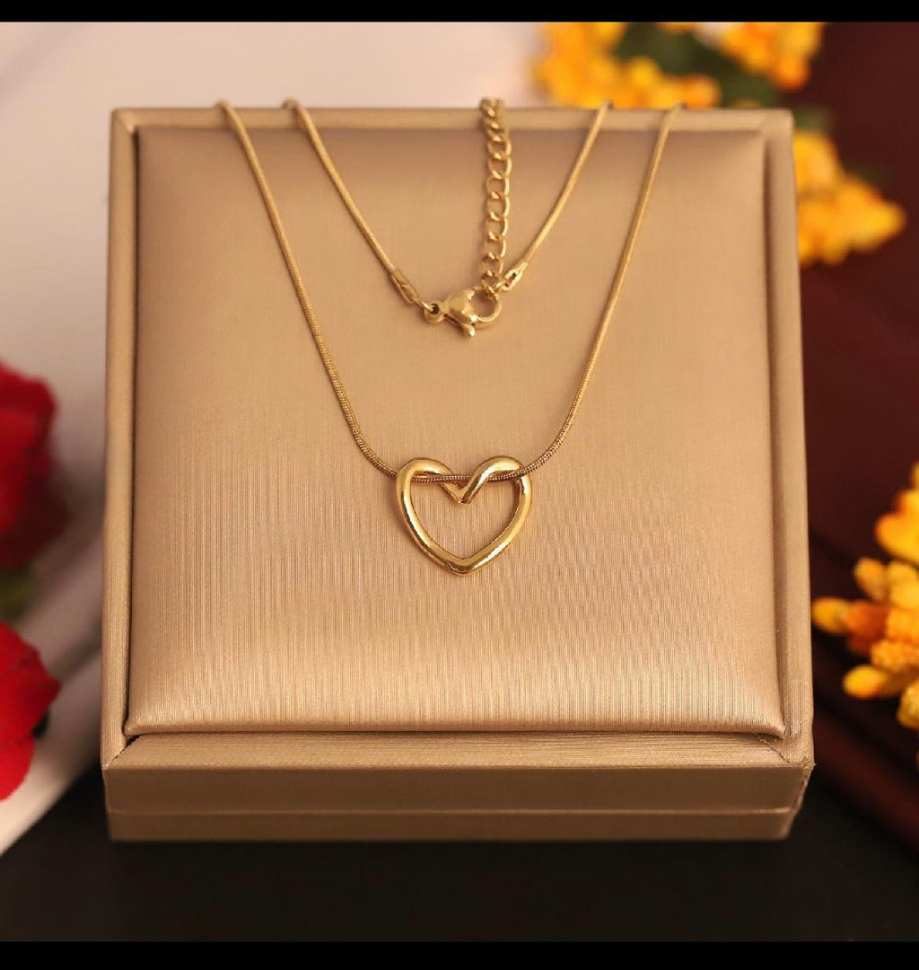 Heart Design Anti Tarnish Necklace – Stainless Steel Elegant Jewelry