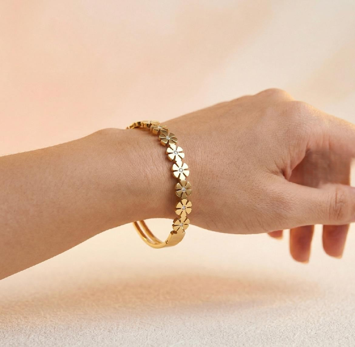 Hexa Bloom Anti Tarnish Stainless Steel Bangle – Hexagonal Flower Design