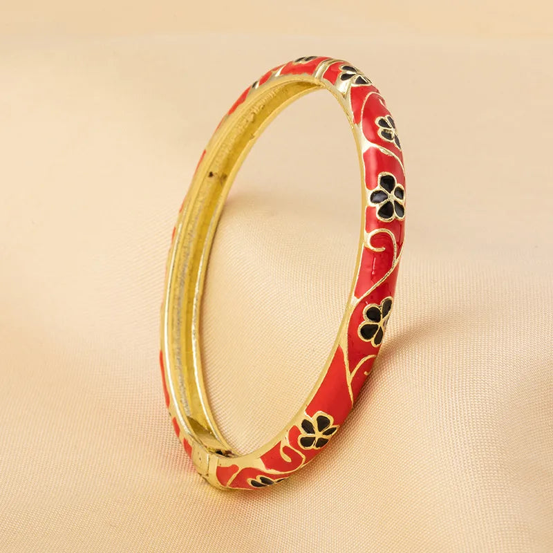 Pastoral Pink Enamel Flower Bangle – Elegant Floral Metal Bangles